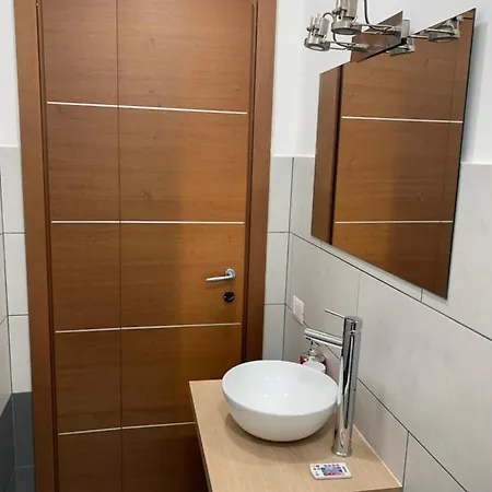 Di Paolo Unicusano Apartmán