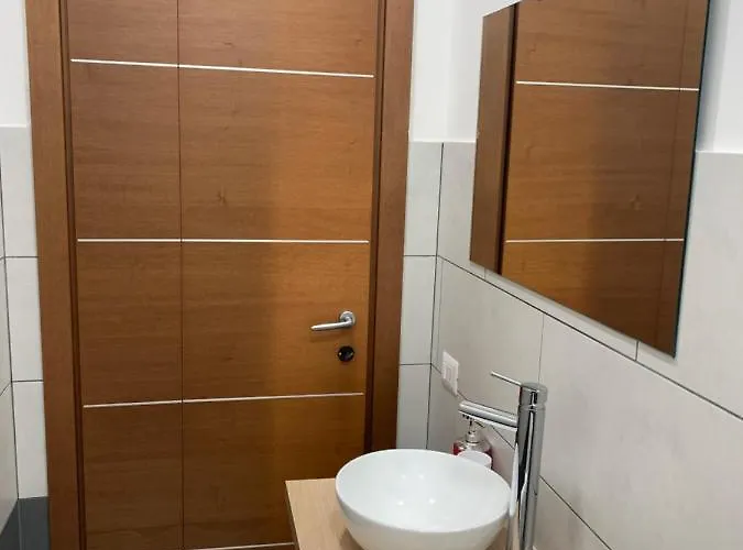 Di Paolo Unicusano Apartment